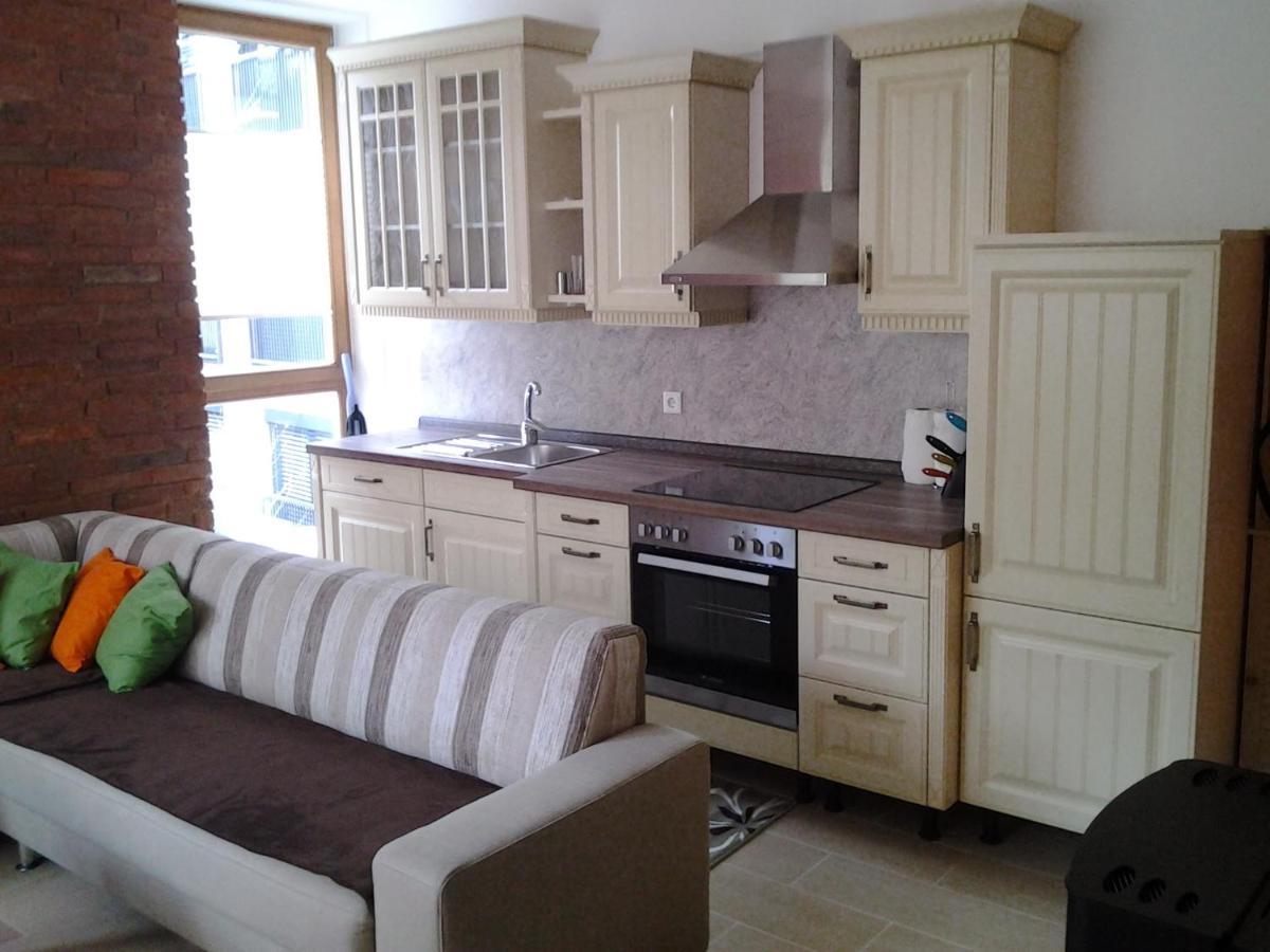Izzi Apartma Apartment